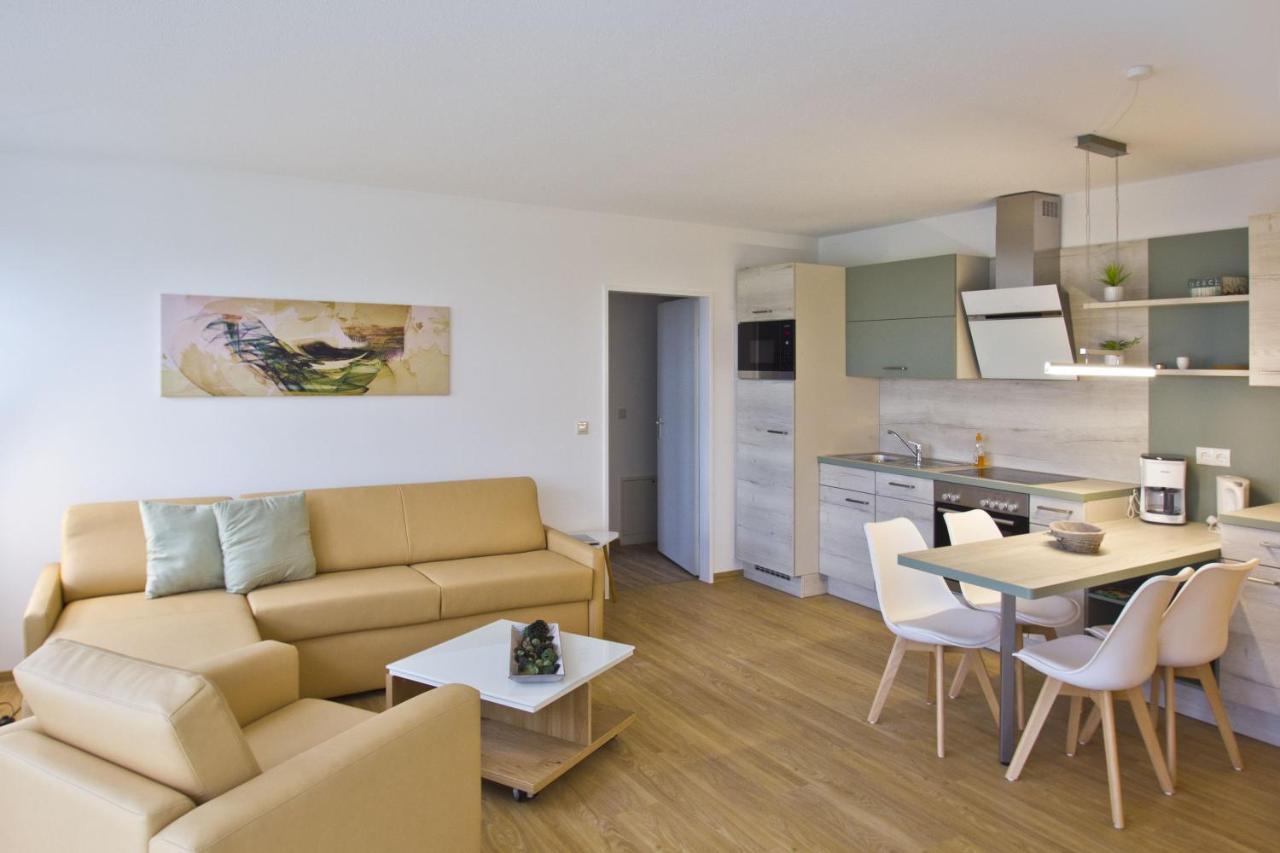 Strandnah Mit Balkon, Gratis Nutzung Vom Ahoi Erlebnisbad Und Sauna In Sellin - Strandhaus Moenchgut Fewo13 Лобе Екстериор снимка